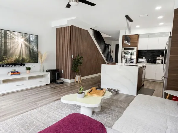 $2,900 | 8869 West 35th Avenue, Unit 8869, Hialeah, FL 33018