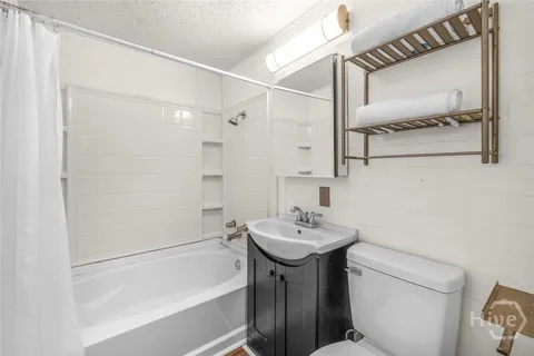 $345,000 | 402 North Sangrena Drive, Pooler, GA 31322