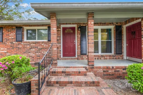 $345,000 | 402 North Sangrena Drive, Pooler, GA 31322