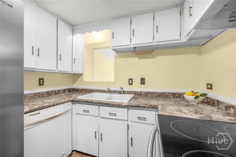 $345,000 | 402 North Sangrena Drive, Pooler, GA 31322