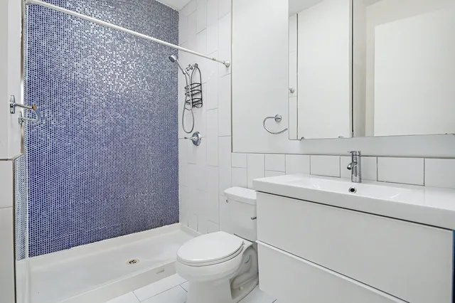 $4,095 | 3425 Louise Street, Oakland, CA 94608