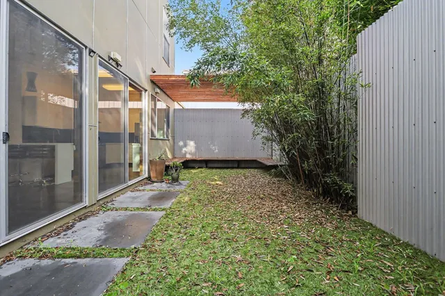 $4,095 | 3425 Louise Street, Oakland, CA 94608