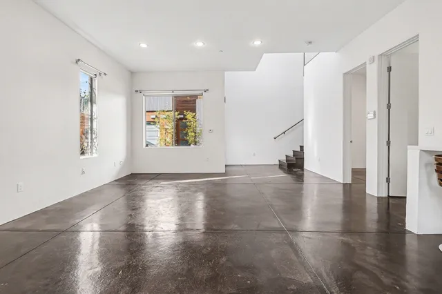 $4,095 | 3425 Louise Street, Oakland, CA 94608