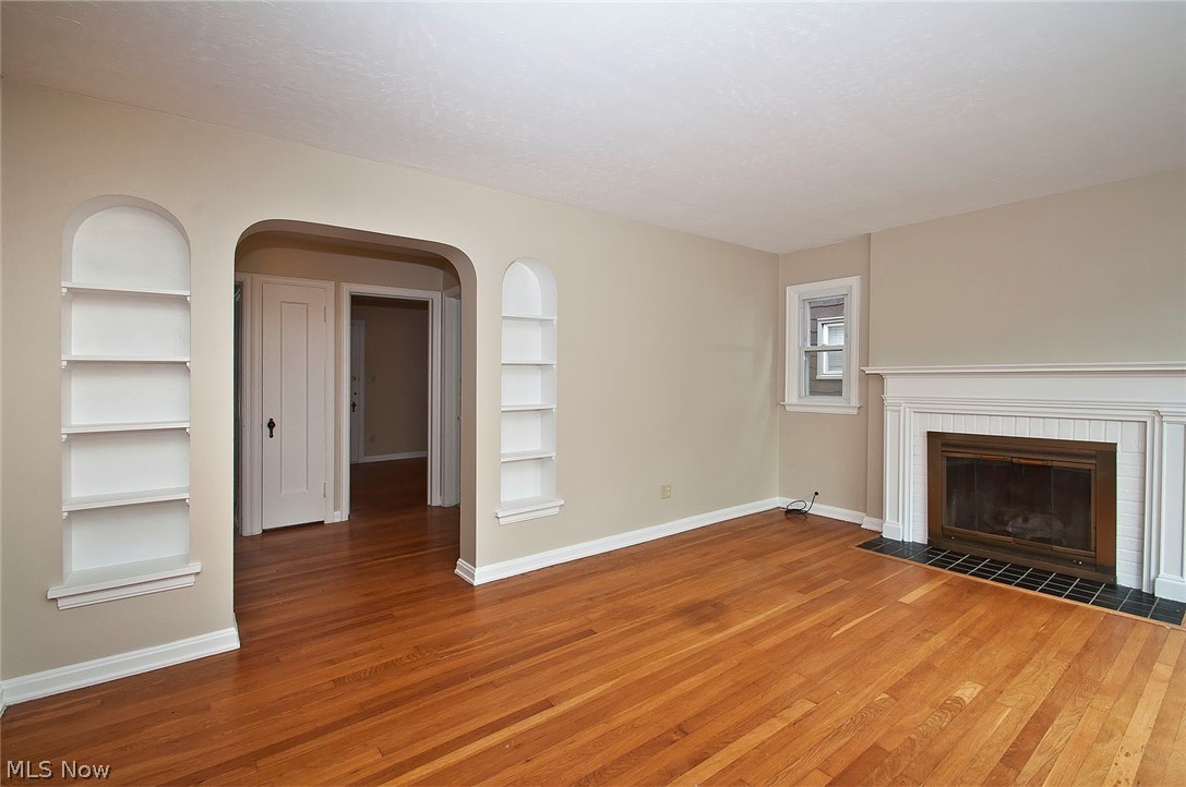 3627 Bainbridge Road Cleveland Heights, OH 44118 - Photo 3 of 21