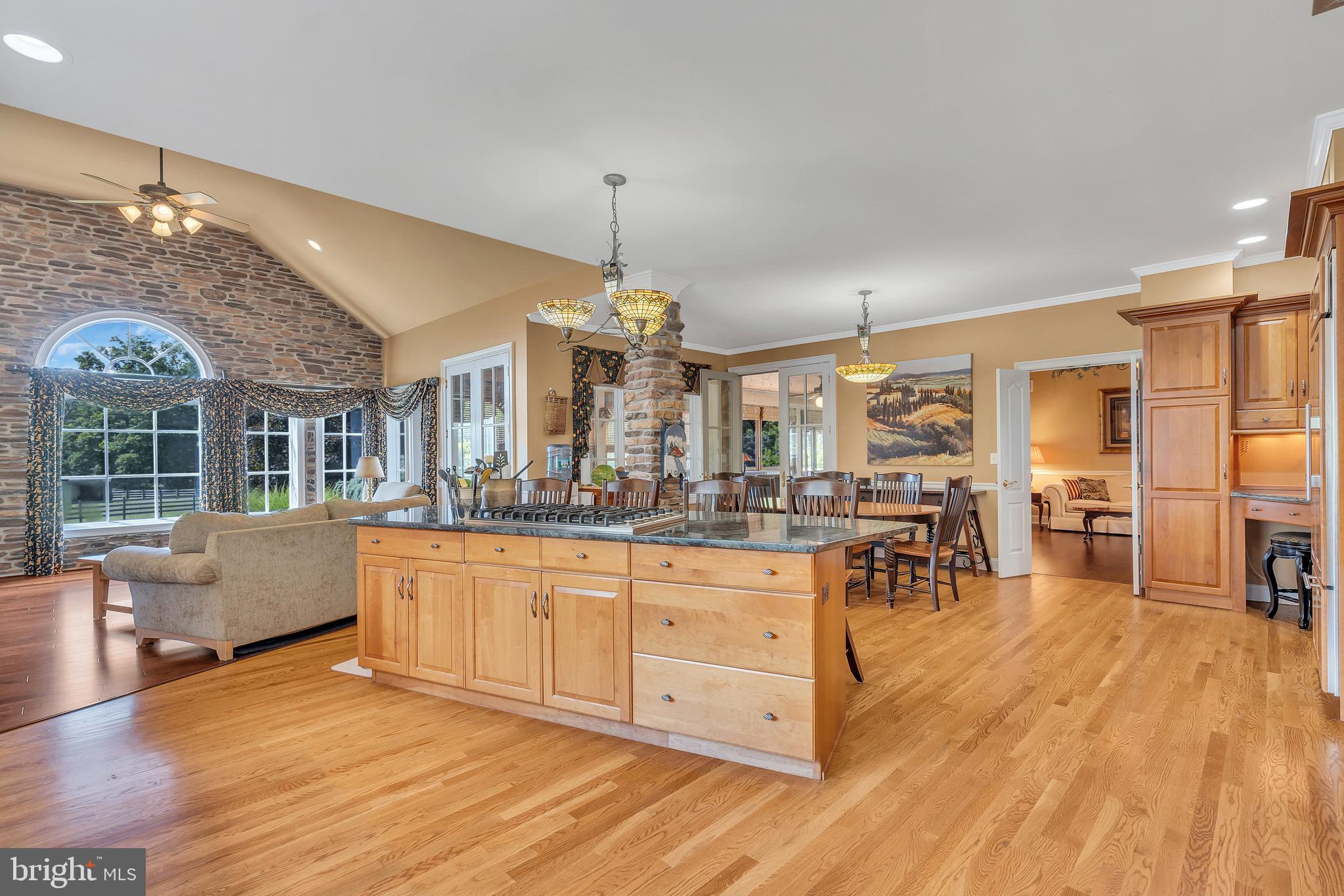 240 Oak Grove Road Pittstown, NJ 08867 - Photo 29 of 67