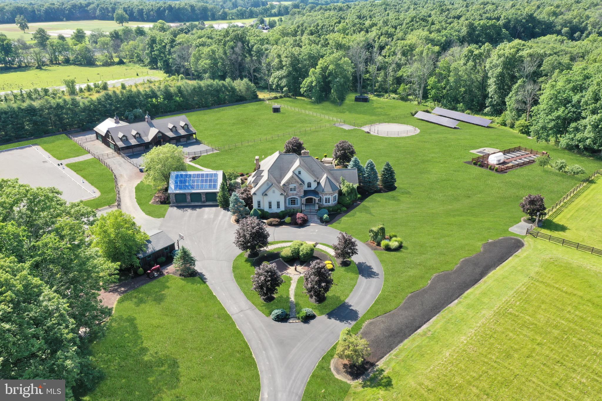 240 Oak Grove Road Pittstown, NJ 08867 - Photo 3 of 67