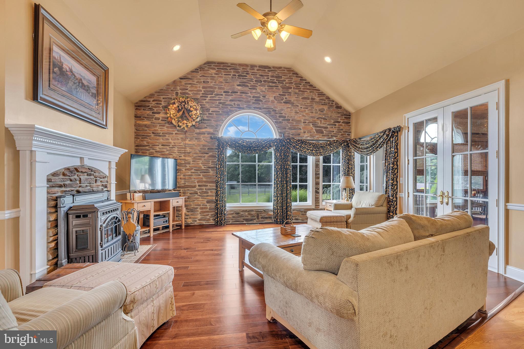 240 Oak Grove Road Pittstown, NJ 08867 - Photo 31 of 67