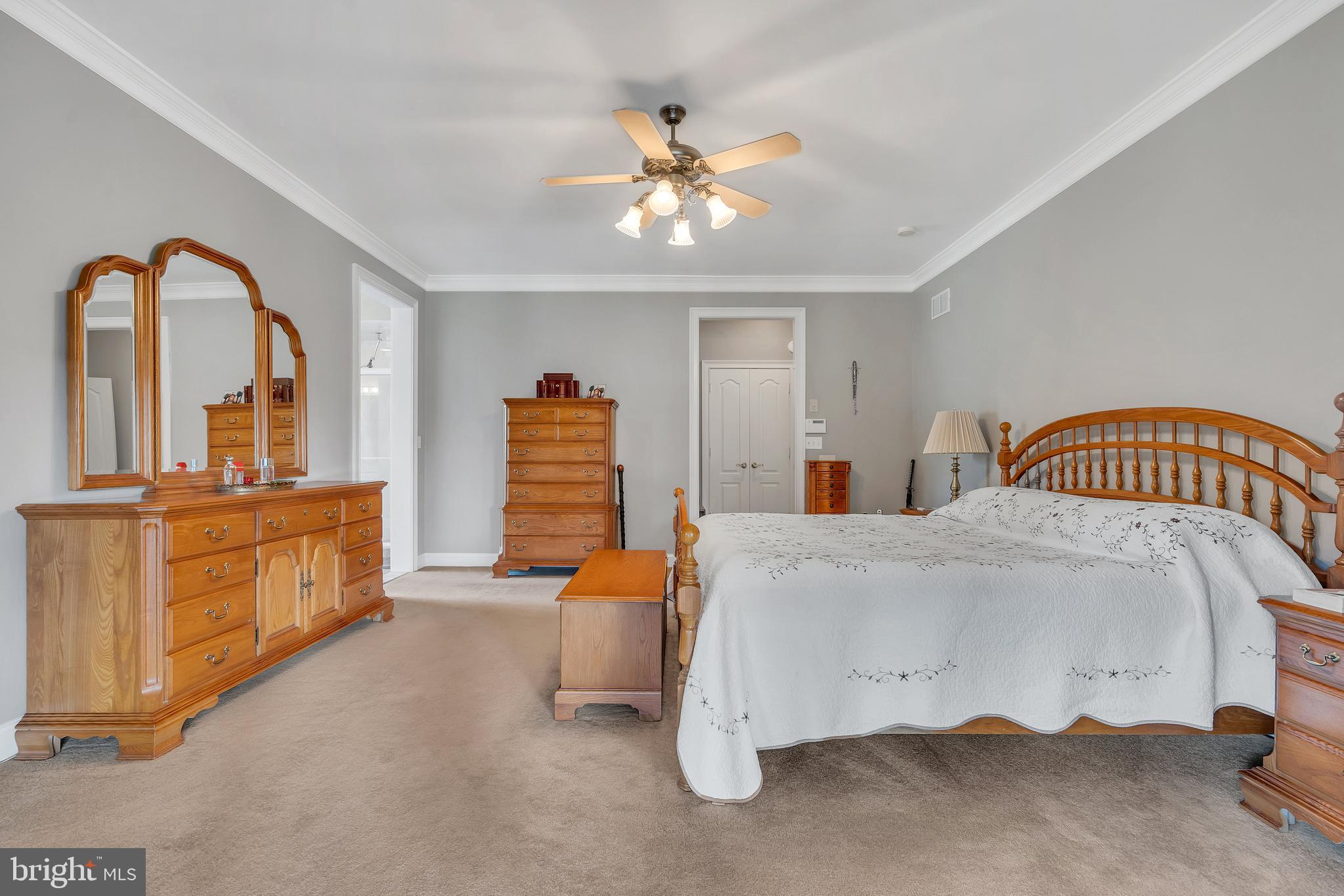 240 Oak Grove Road Pittstown, NJ 08867 - Photo 38 of 67