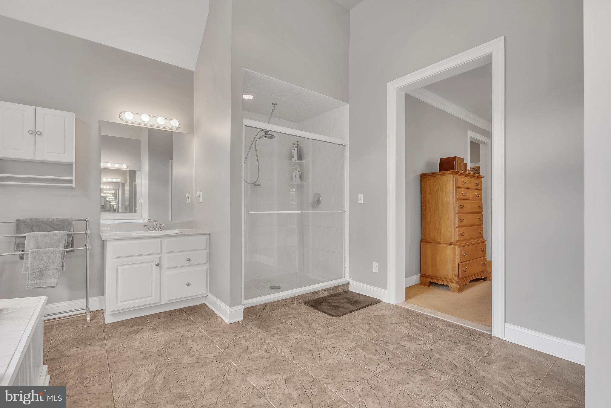 240 Oak Grove Road Pittstown, NJ 08867 - Photo 41 of 67