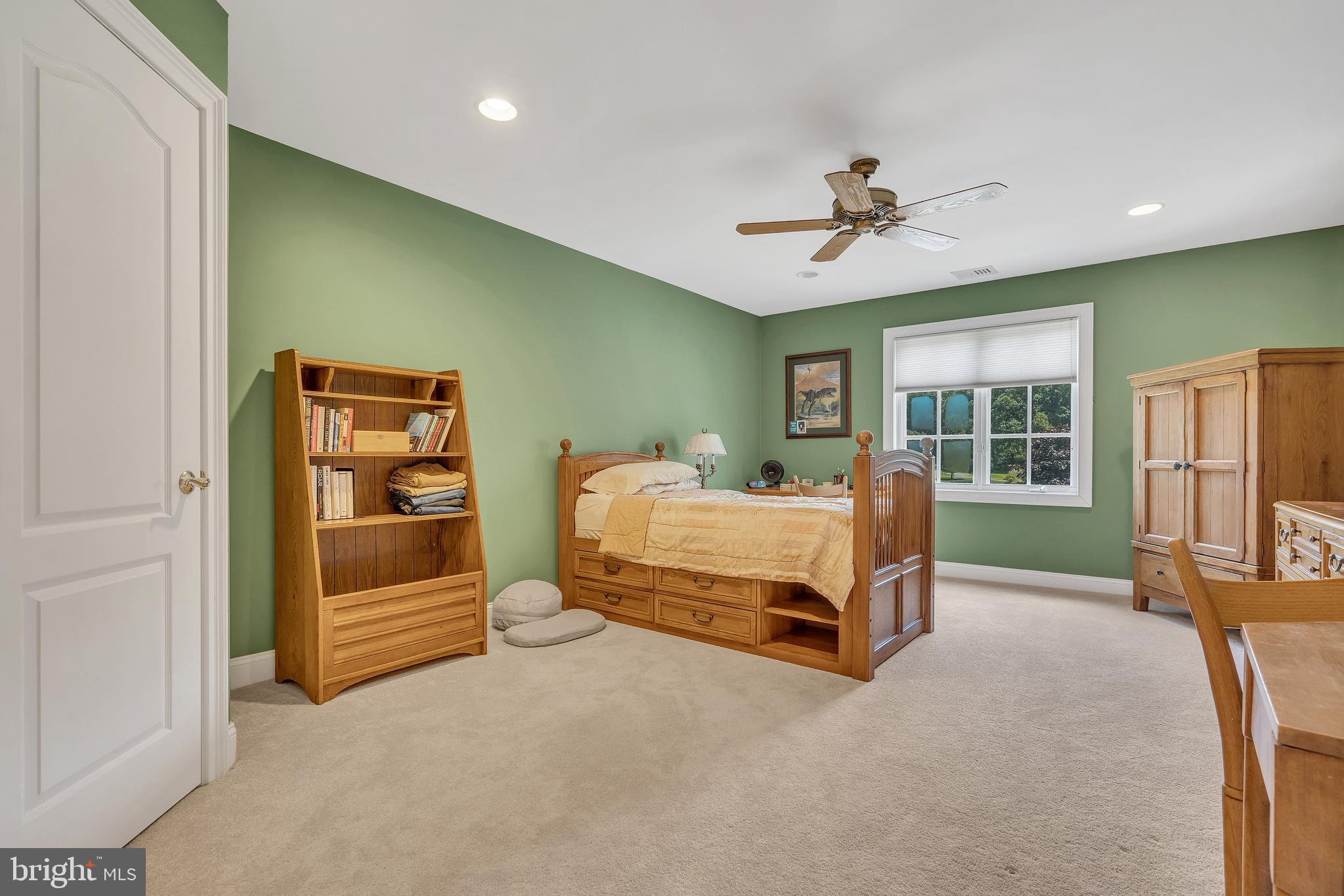 240 Oak Grove Road Pittstown, NJ 08867 - Photo 46 of 67