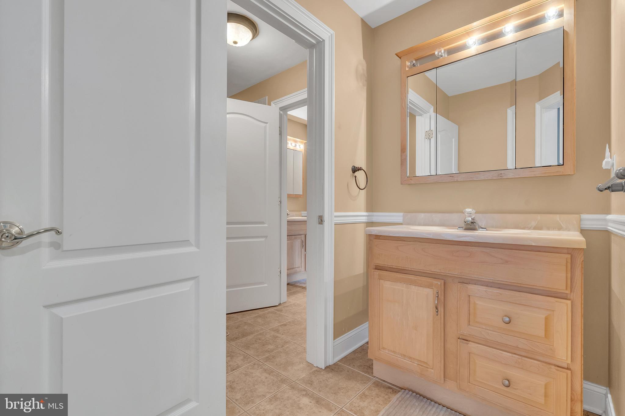 240 Oak Grove Road Pittstown, NJ 08867 - Photo 47 of 67