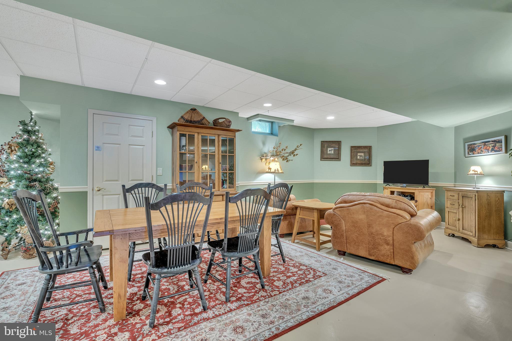 240 Oak Grove Road Pittstown, NJ 08867 - Photo 52 of 67