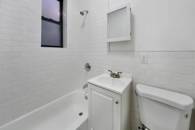 $1,811 | 244 Bainbridge Street, Unit 1 | Bedford-Stuyvesant