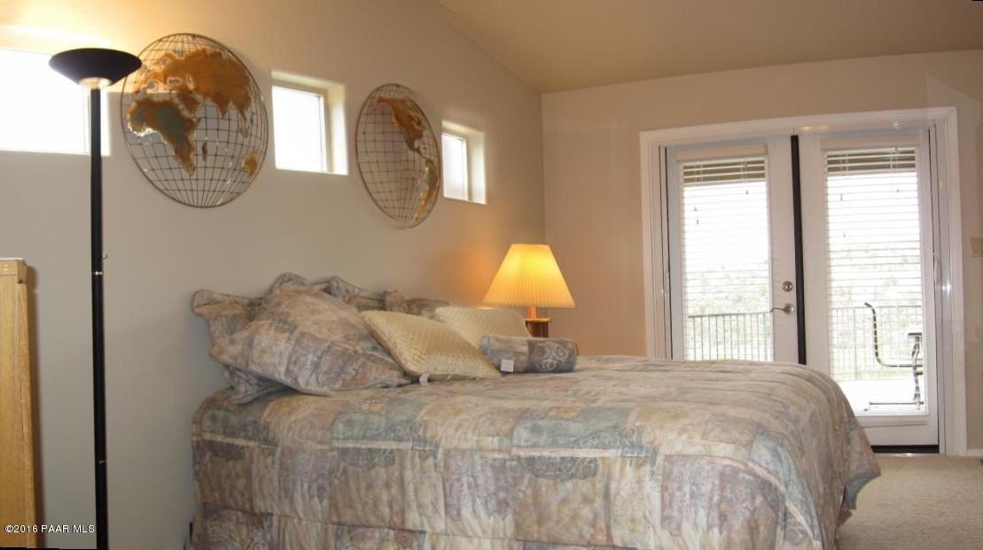 905 Hunter Ridge Road Prescott, AZ 86303 - Photo 17 of 20 Guest Bedroom