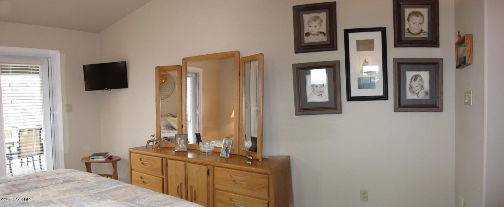 905 Hunter Ridge Road Prescott, AZ 86303 - Photo 18 of 20 Guest Bedroom 2