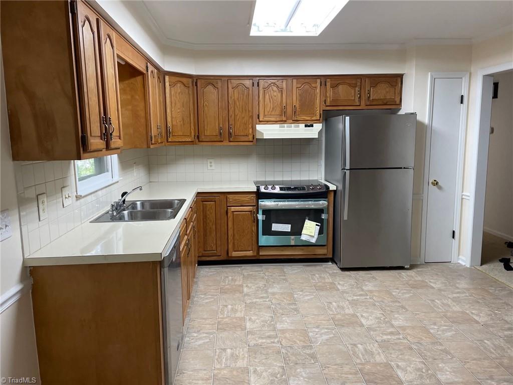 201 Pine Hill Drive Clemmons, NC 27012 - Photo 6 of 24