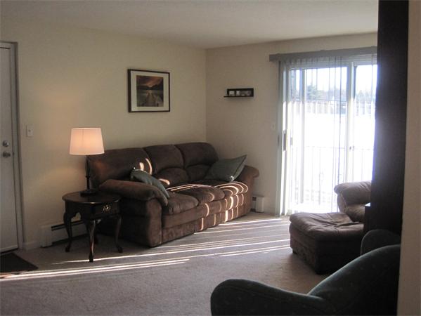 25 Pine Street, Unit E Canton, MA 02021 - Photo 4 of 12 Gallery Image 4