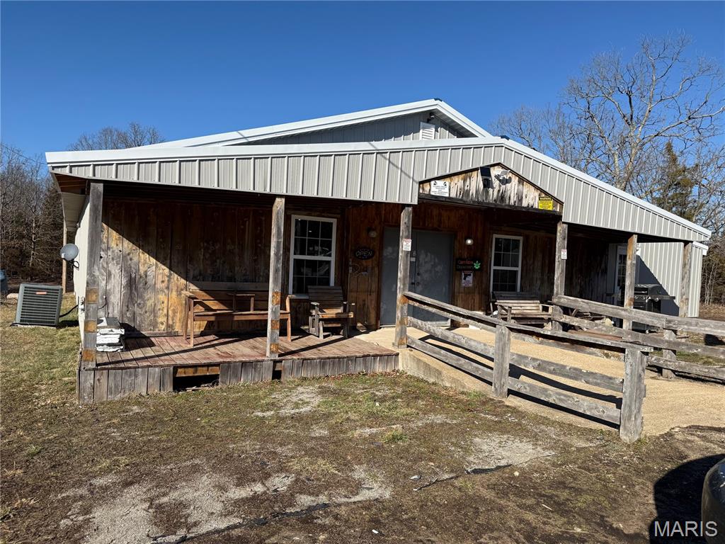12037 State Highway 32 Roby, MO 65557 - Photo 2 of 27