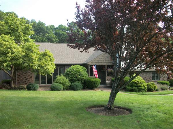42 Mayflower Road Braintree, MA 02184 - Photo 3 of 8 Gallery Image 3