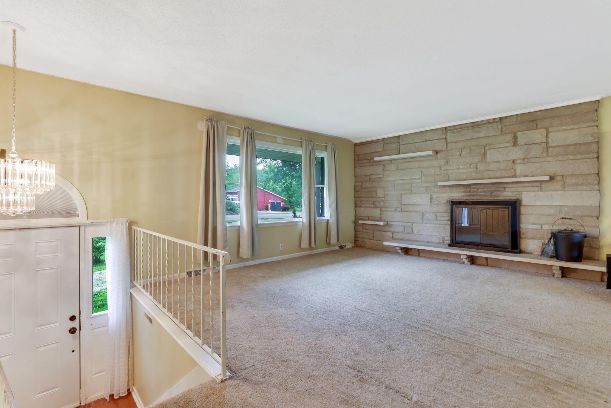 6573 Canyon Road Southeast Hebron, OH 43025 - Photo 5 of 36