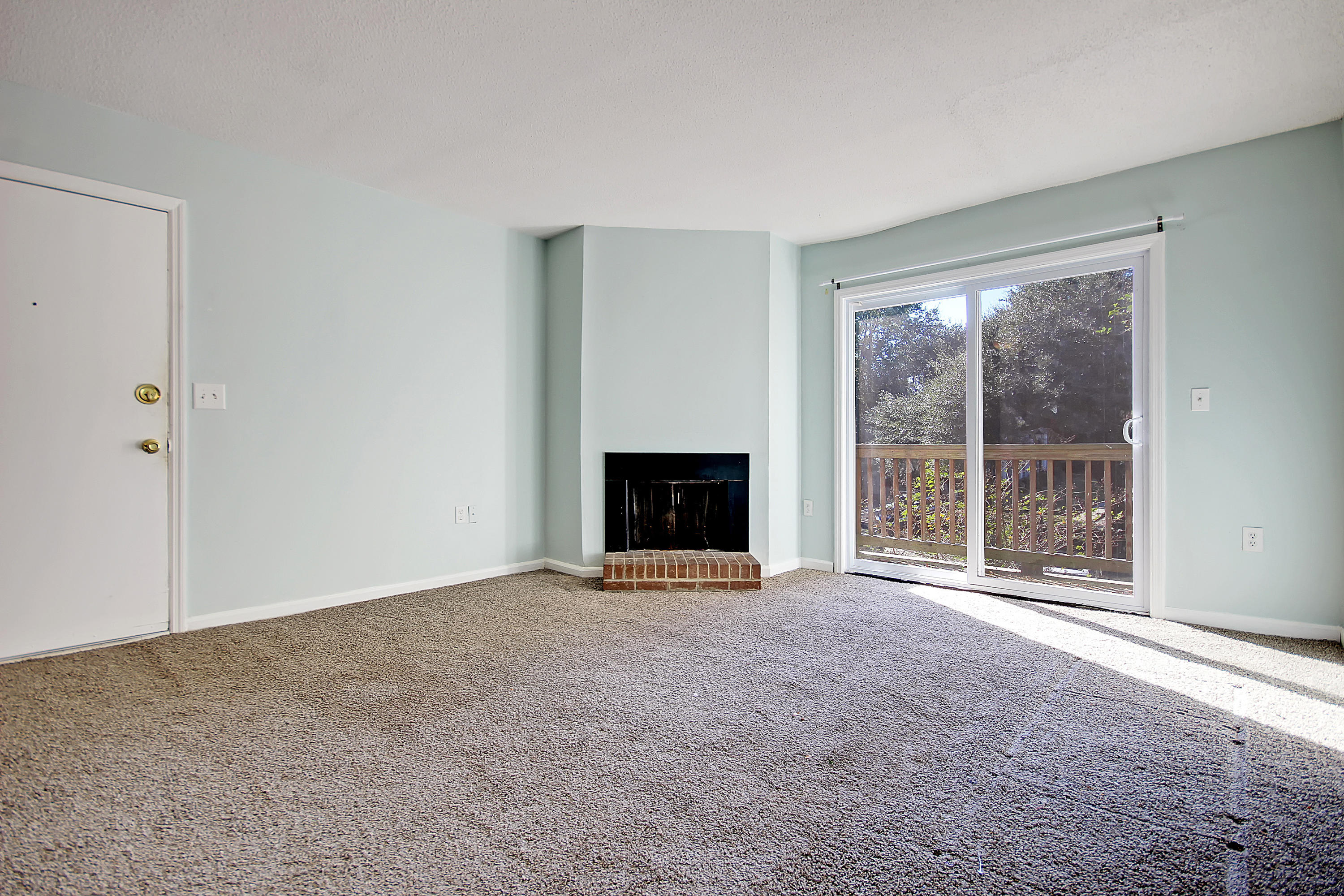 1402 Camp Road, Unit 11F Charleston, SC 29412 - Photo 5 of 21 IMG_6779_IMG_6792 copy