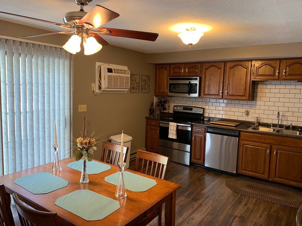 283 Fuller Road, Unit M Chicopee, MA 01020 - Photo 5 of 13 Gallery Image 5