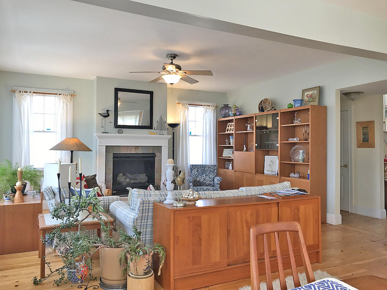 21 Osprey Road South Bristol, ME 04568 - Photo 8 of 25 Living Room 2