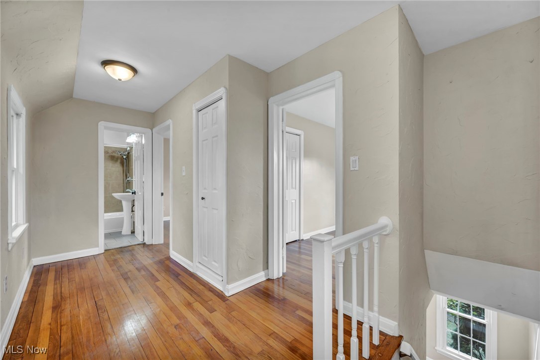5103 Eastover Road Cleveland, OH 44124 - Photo 14 of 34 Gallery Image 14