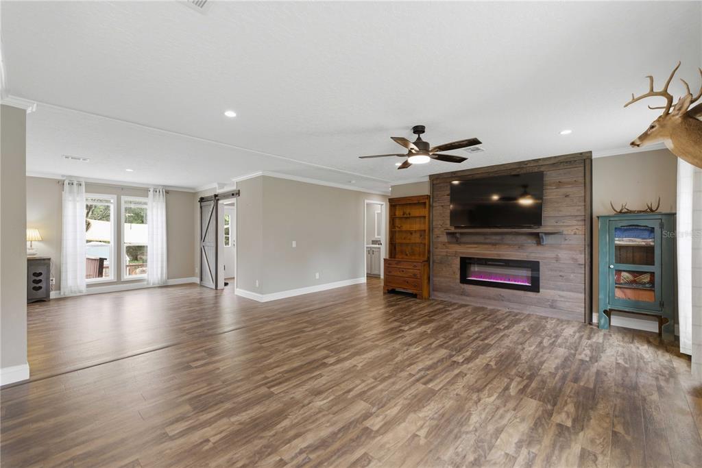 14450 Southeast Sunset Harbor Road Weirsdale, FL 32195 - Photo 11 of 37