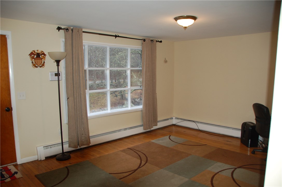 185 Carolina Nooseneck Road Richmond, RI 02898 - Photo 11 of 27