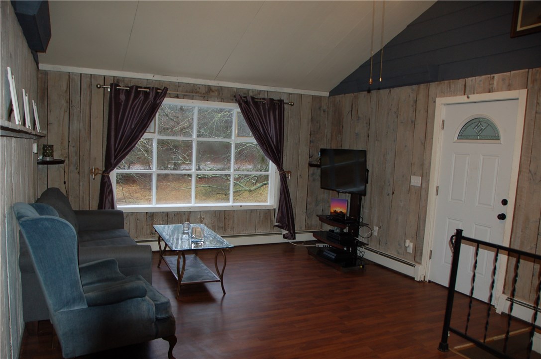 185 Carolina Nooseneck Road Richmond, RI 02898 - Photo 5 of 27