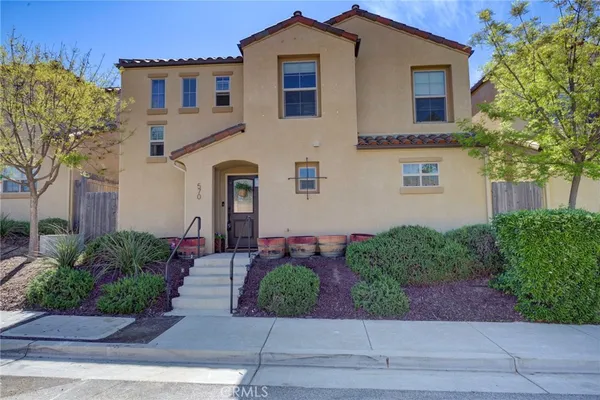 $699,000 | 570 River Oaks Drive, Paso Robles, CA 93446