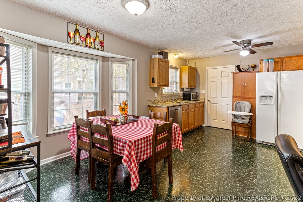 5707 Walkabout Road Hope Mills, NC 28348 - Photo 8 of 27 Gallery Image 8