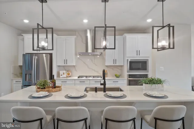 $739,900 | 13806 Ridgeview Court, Hunt Valley, MD 21030