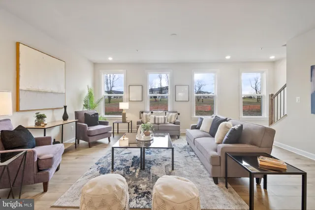 $739,900 | 13806 Ridgeview Court, Hunt Valley, MD 21030