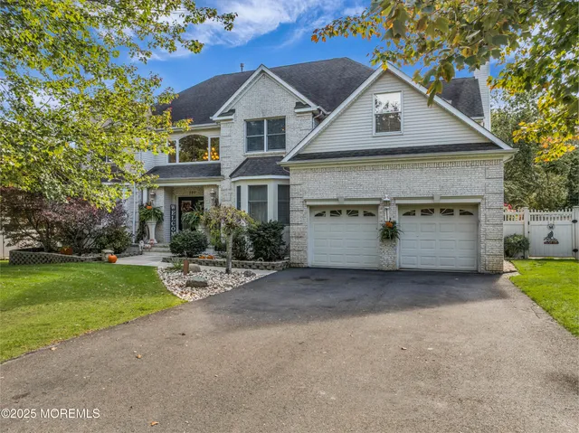 $900,000 | 120 Shenandoah Boulevard, Toms River, NJ 08753