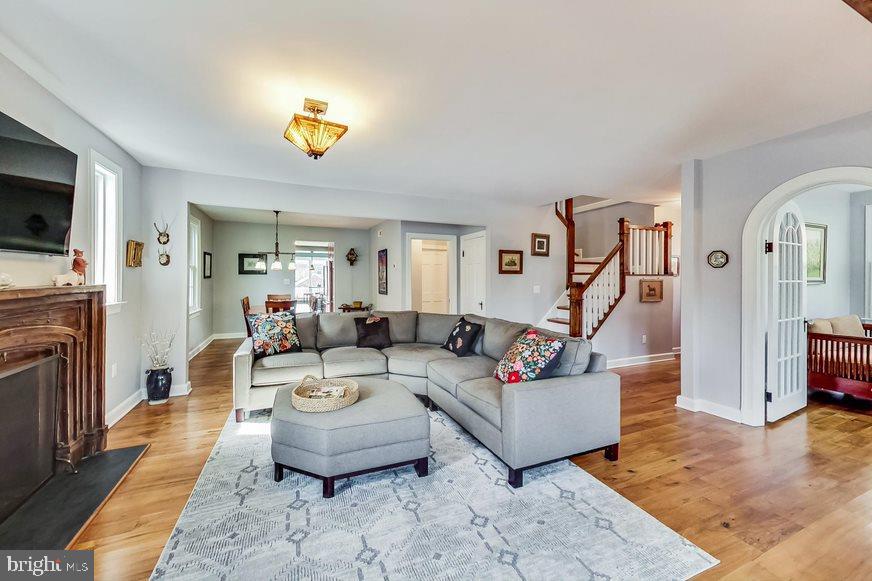 404 West 2nd Street Frederick, MD 21701 - Photo 4 of 29