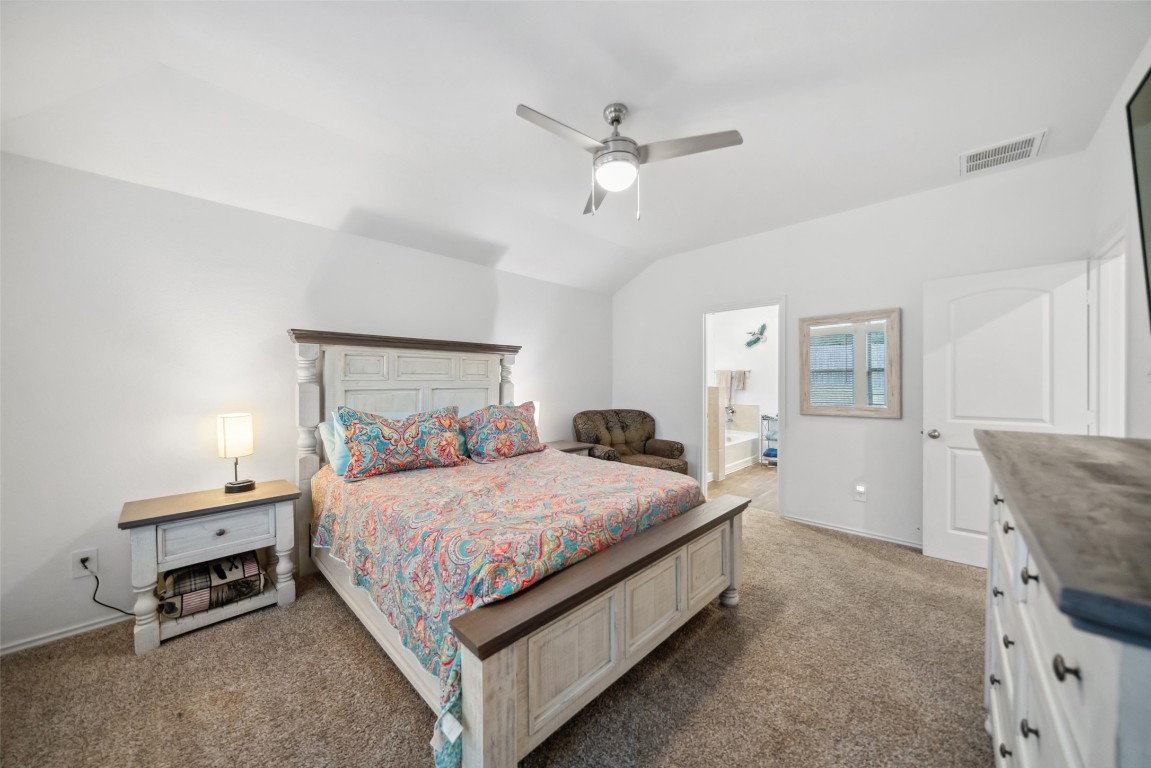 3308 Cold Swan Court Conroe, TX 77301 - Photo 19 of 25 Lovely queen bedroom set comes complete with all of the furnishings.