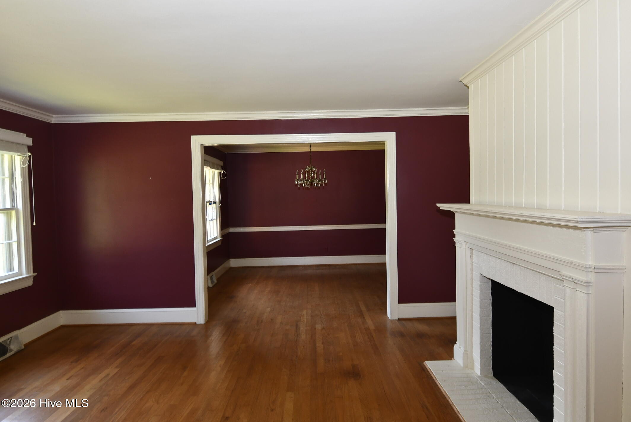 111 Fairlane Road Greenville, NC 27834 - Photo 3 of 27 Living Room