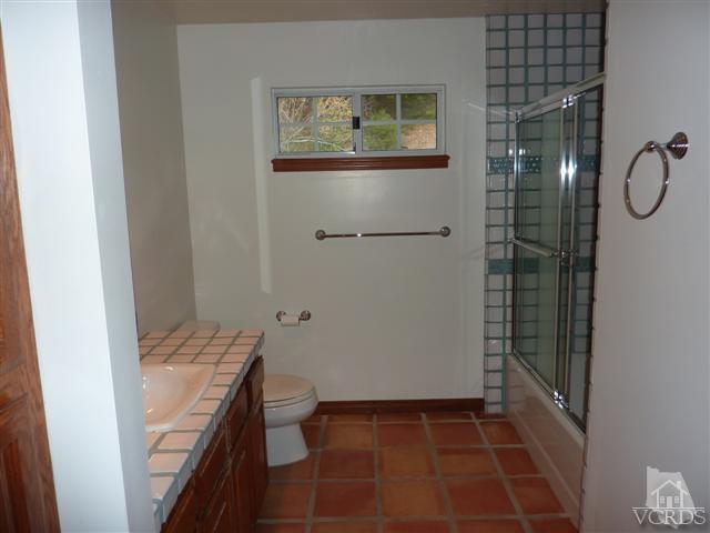51 Buckskin Road Bell Canyon, CA 91307 - Photo 17 of 24 a bathroom with a shower