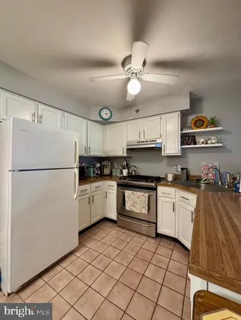 $242,500 | 1133 Tristram Circle, Unit 1133, Mantua, NJ 08051