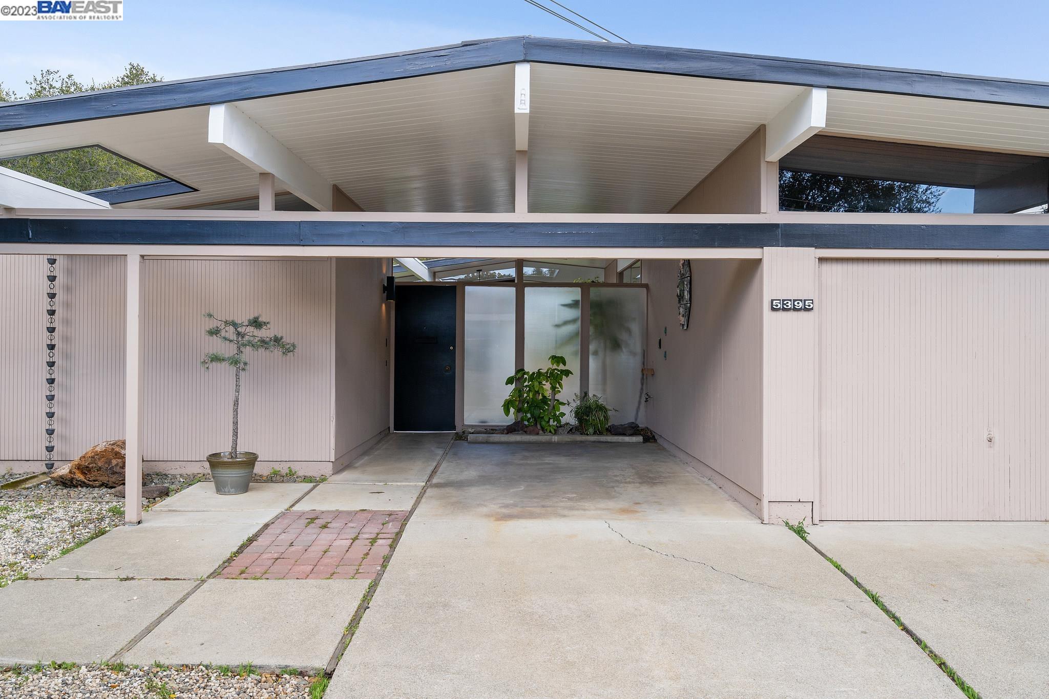 5395 Greenridge Road Castro Valley, CA 94552 - Photo 1 of 1 Gallery Image 1
