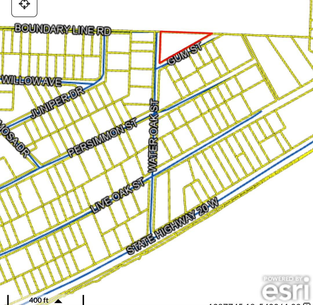 1-2 Gum Street Freeport, FL 32439 - Photo 2 of 3 a view of an entryway