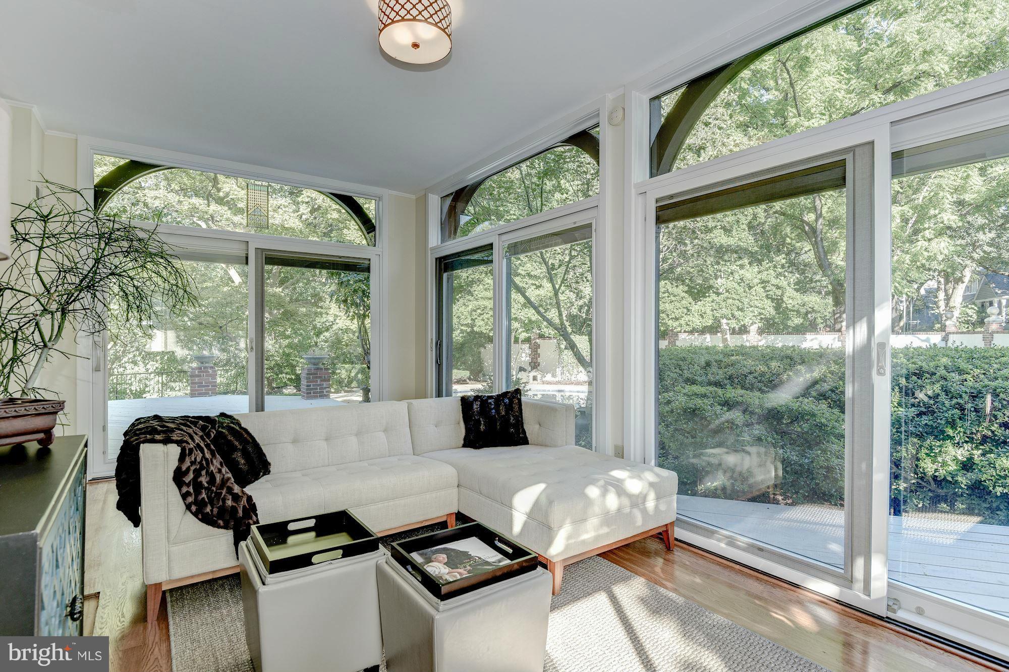 3017 Cortland Place Northwest Washington, DC 20008 - Photo 7 of 30 Family Room