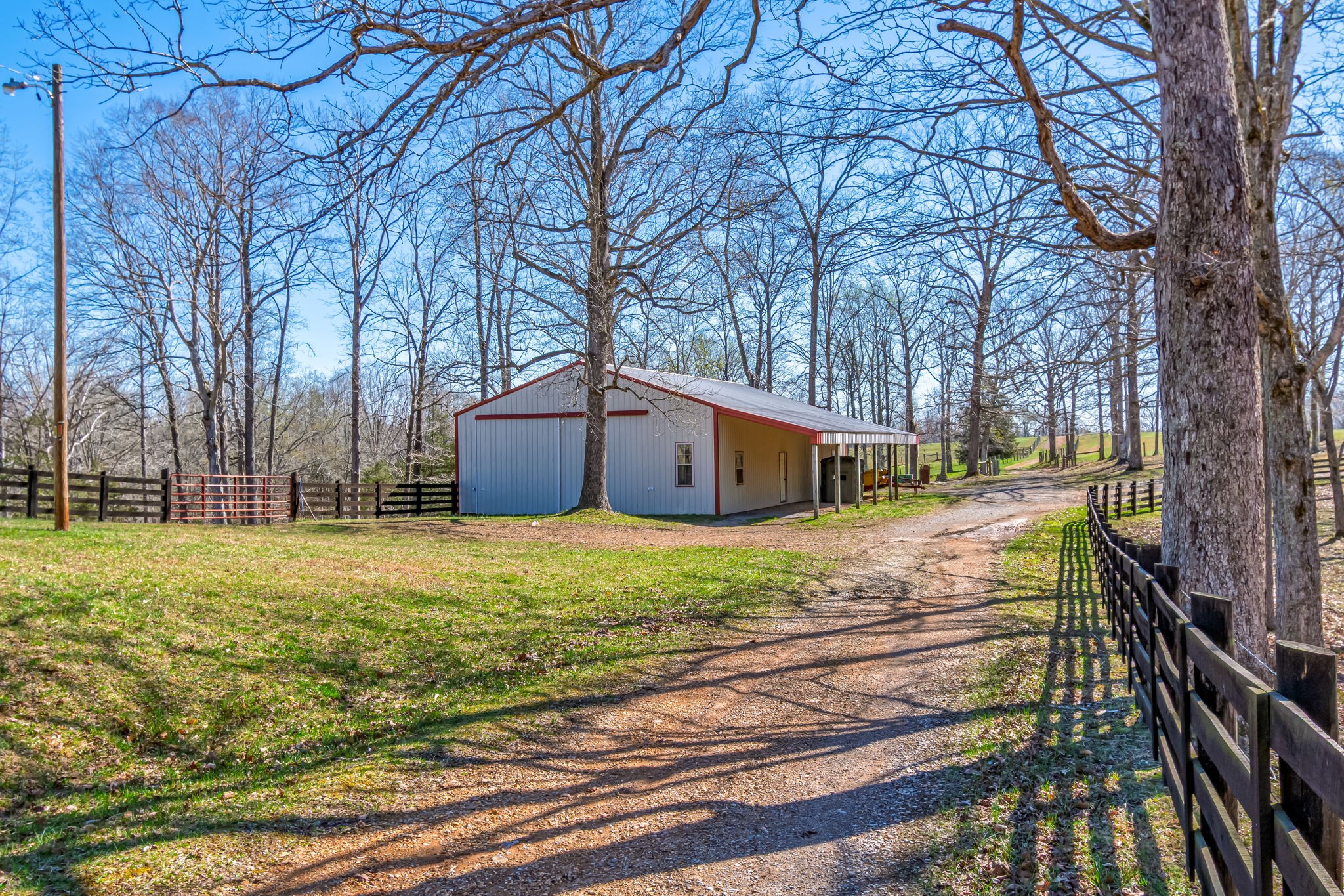 801 Collier Bend Road Charlotte, TN 37036 - Photo 35 of 84