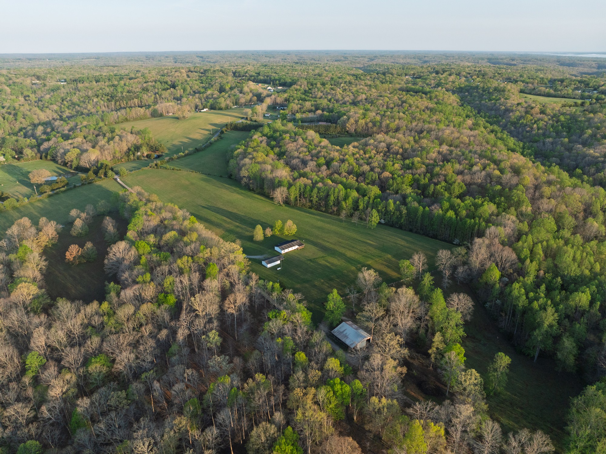 801 Collier Bend Road Charlotte, TN 37036 - Photo 4 of 100