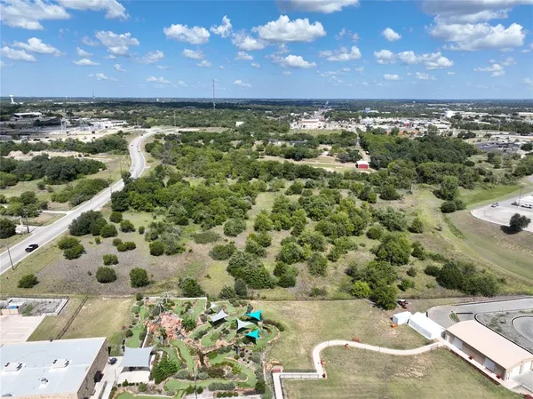 $9,683,823 | 1945 Tin Top Road, Weatherford, TX 76086