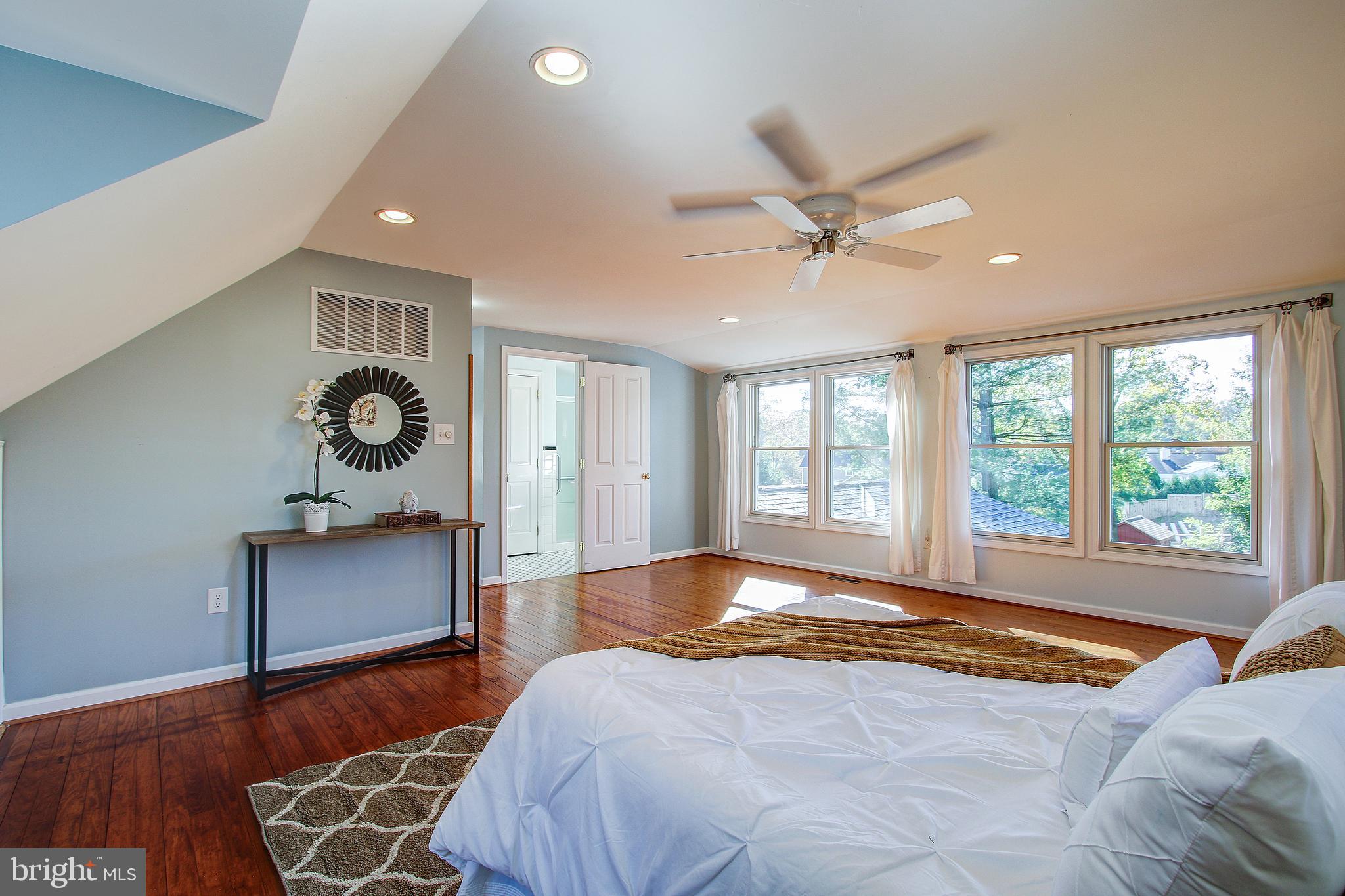 3312 Jones Bridge Road Chevy Chase, MD 20815 - Photo 23 of 36 Gallery Image 23