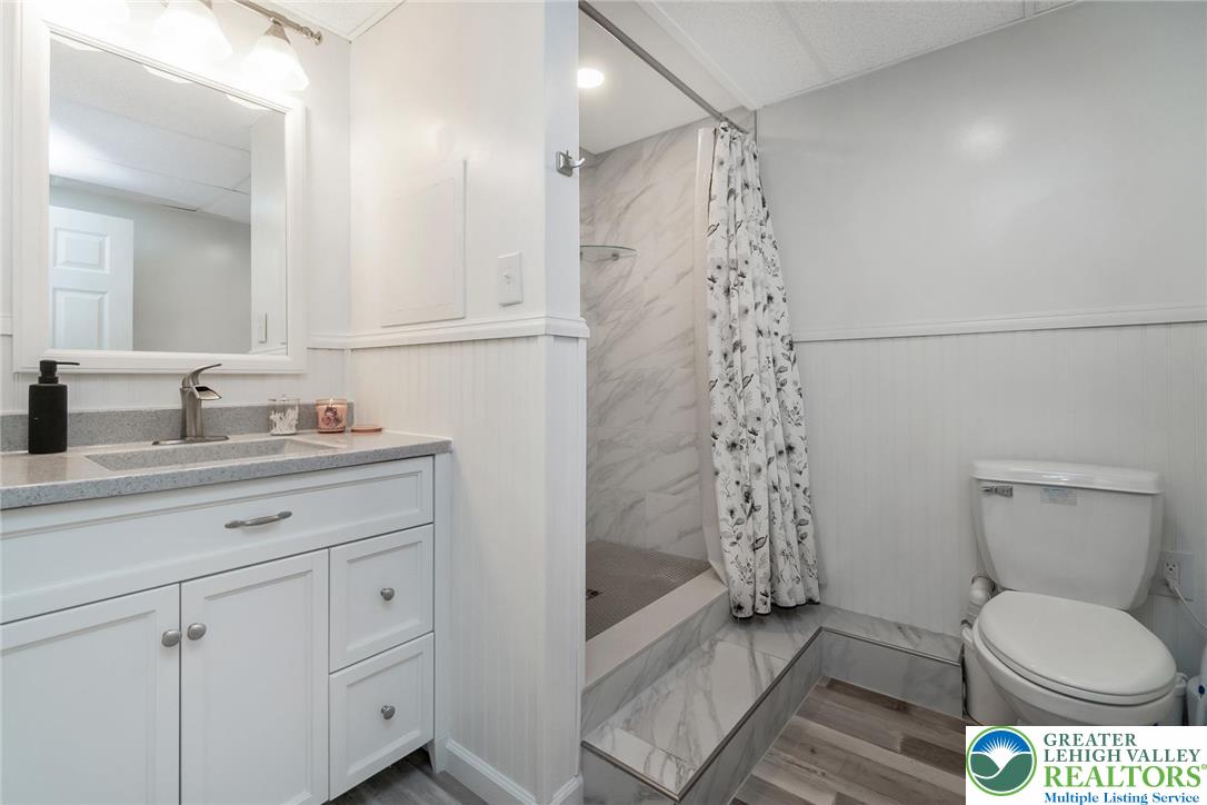 2512 Valley View Acres Road Stroudsburg, PA 18360 - Photo 24 of 79