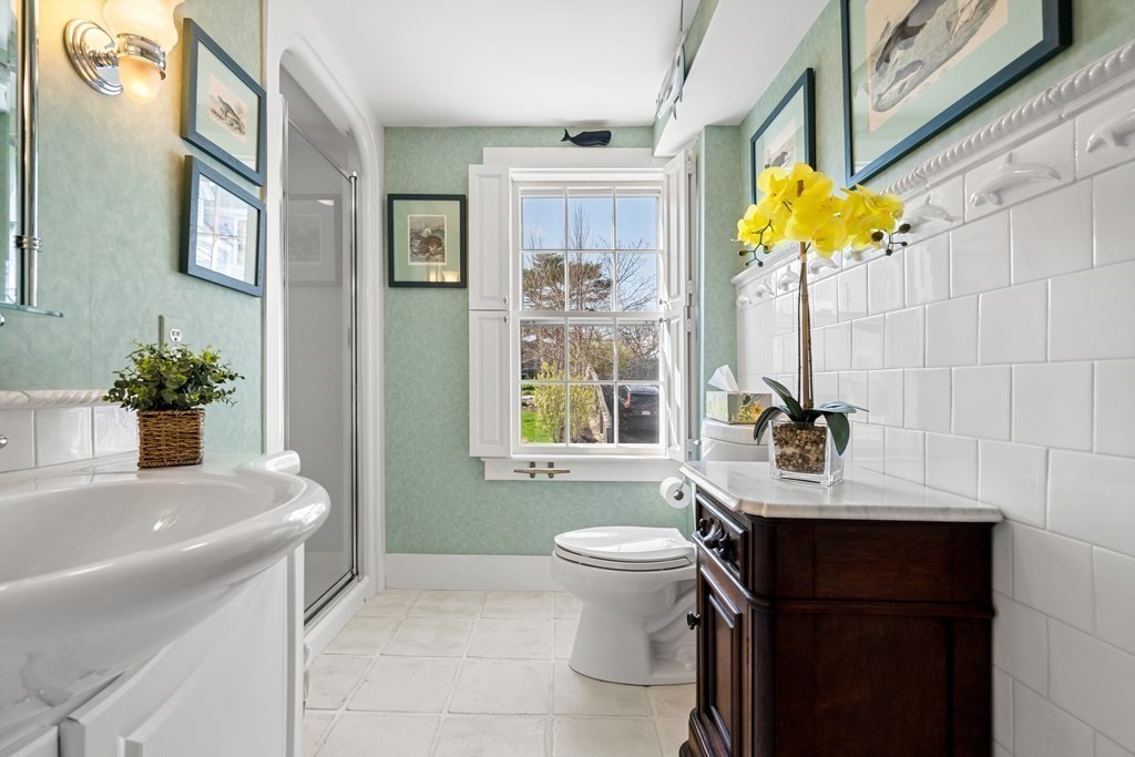 125 Front Street Marblehead, MA 01945 - Photo 21 of 40 Gallery Image 21